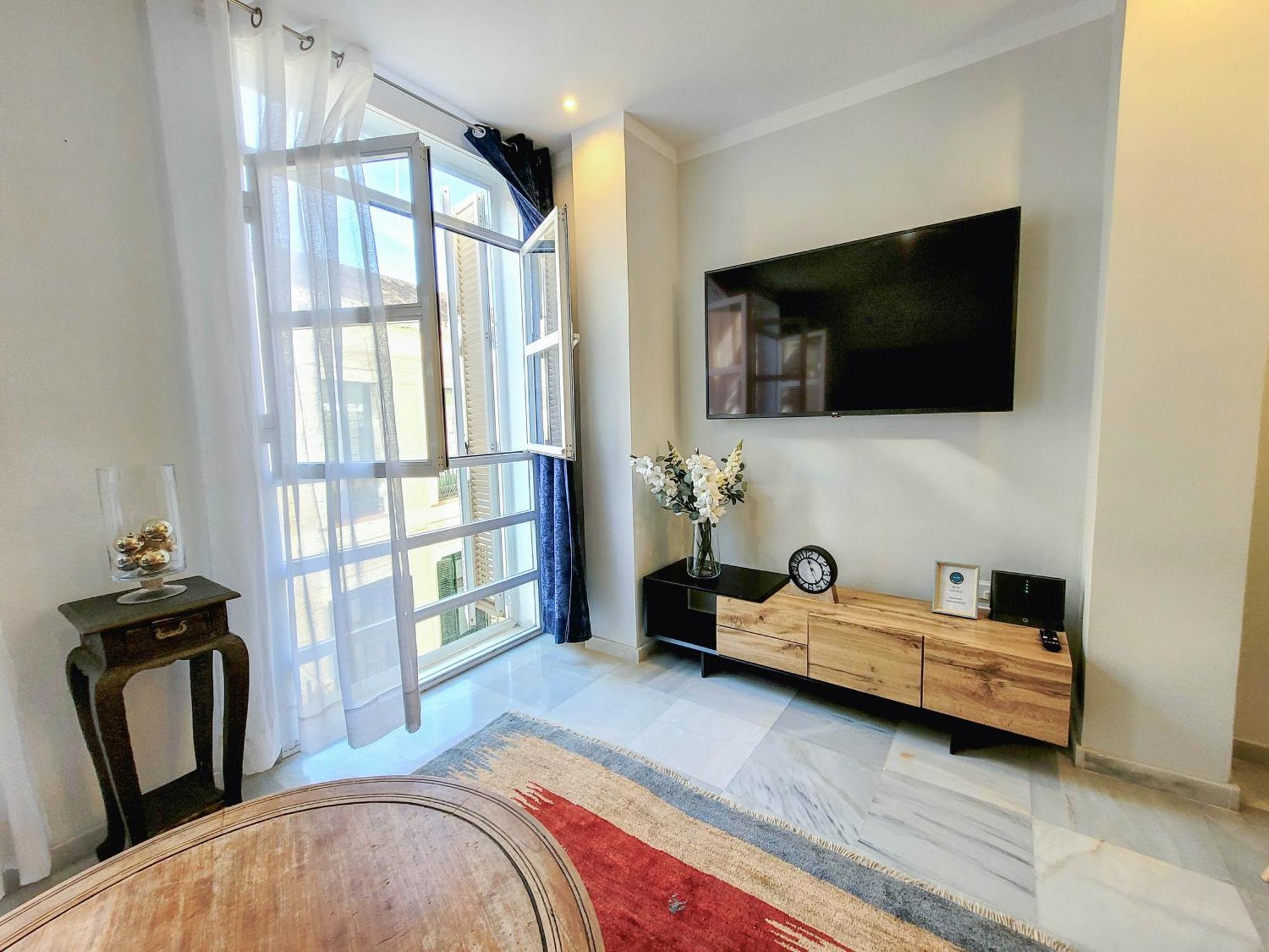 Apartamento Verano - Old Town - Carmen Thyssen Málaga